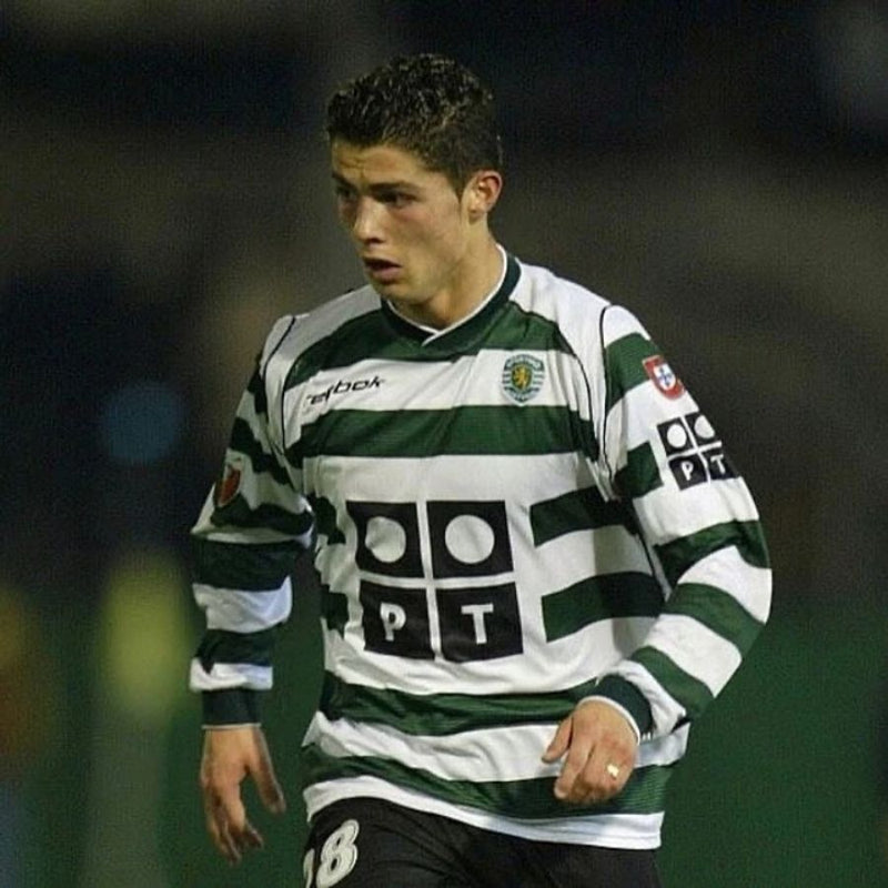 Sporting Home Long Sleeve Retro Jersey 2002/03